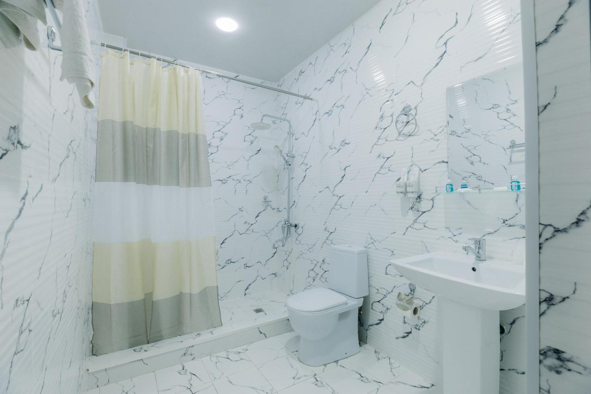 Resident Hotel Tashkent Exterior photo