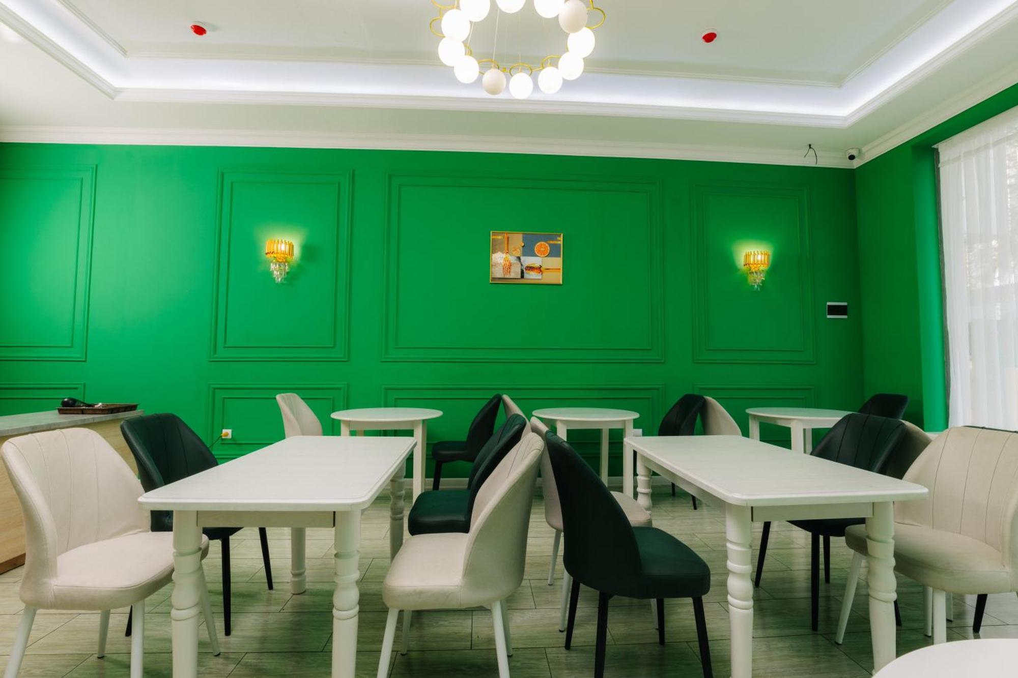 Resident Hotel Tashkent Exterior photo